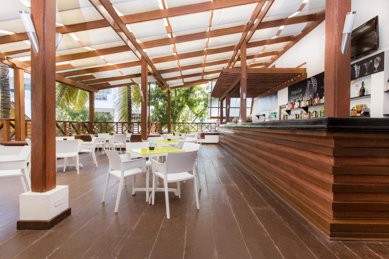 Be Live Collection Canoa Bayahibe Zewnętrze zdjęcie The bar at the rooftop