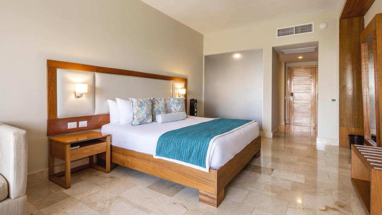 Be Live Collection Canoa Bayahibe Zewnętrze zdjęcie A bedroom at the Iberostar Grand Hotel Bávaro